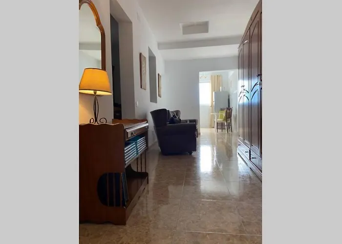 Large 90m2 Canary Apartment, View, Location ! *