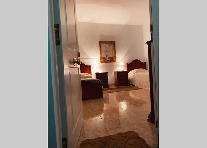 Large 90m2 Canary Apartment, View, Location ! Puerto de Santiago (Tenerife)